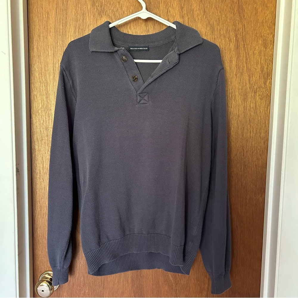 Brandy Melville navy sweater